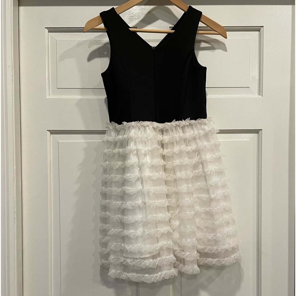 🎉HOST PICK🎉 Black & White sleeveless girl dress